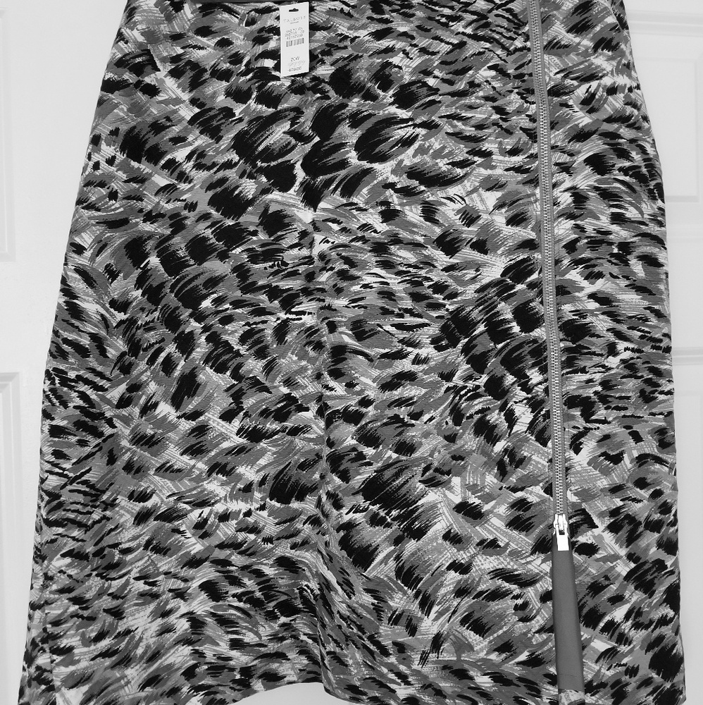 Talbots Brand New black/white/grey Skirt! 20w